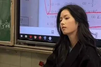 Cô giáo gây sốt MXH vì nhan sắc tựa "thần tiên tỷ tỷ"