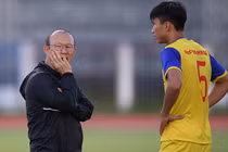 Đoàn Văn Hậu sang Hà Lan, HLV Park lo cho SEA Games