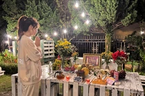 Lê Bống cúng Tổ nghề sân khấu, netizen vào cà khịa gì?