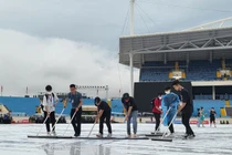 Trước giờ G Lễ khai mạc SEA Games 31: Hàng trăm TNV dọn sân khấu 