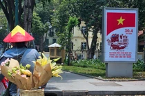 Hà Nội rực rỡ cờ hoa chào mừng ngày thống nhất Đất nước
