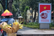 Hà Nội rực rỡ cờ hoa chào mừng ngày thống nhất Đất nước