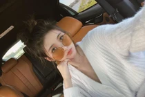 Ái nữ tỷ đô Đài Loan nổi bật bởi combo "mặt đẹp dáng xinh"