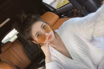 Ái nữ tỷ đô Đài Loan nổi bật bởi combo "mặt đẹp dáng xinh"