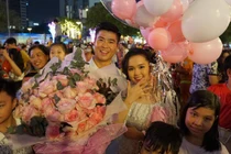 Soi dàn người hùng U23 Việt Nam ở Thường Châu giờ đã là "chồng người ta"