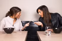 Chị dâu tung độc chiêu trị em chồng ở bẩn 