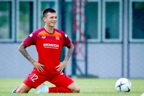 Từ cầu thủ tập nhờ trở thành tuyển thủ quốc gia