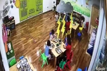 Hà Nội: Trẻ mầm non bị giáo viên nhốt vào tủ tuần áo