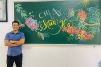 Thầy giáo Nghệ An vẽ trang trí bảng đẹp ngỡ ngàng