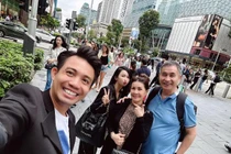 Vợ hai Minh Nhựa chứng minh thân thiết với bố mẹ chồng