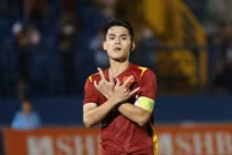 Điều ít biết về "viên ngọc quý" của U19 Việt Nam cần mài dũa