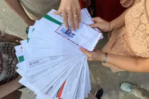 Lấy chồng lần 3, cô gái khó chịu vì bạn mừng tiền cưới ít