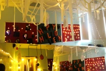 Phát hoảng với màn trang trí Halloween máu me của học sinh FPT