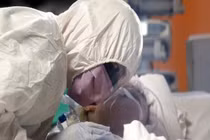 Séc xác nhận gần 1.500 người mắc Covid-19, 4 trưởng hợp tử vong