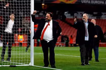 Vì Covid-19, cầu thủ Arsenal phải cách ly, hoãn đại chiến với Man City