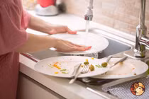 Dùng nước rửa bát theo 5 cách này rước độc cho cả nhà