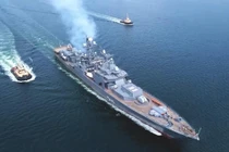 Nguyên soái Shaposhnikov thị uy bằng tên lửa Kalibr trên vùng biển Nhật Bản