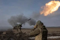 Lựu pháo Đức bất lực trước bùn lầy kinh hoàng ở Ukraine