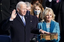Những khoảnh khắc lắng đọng trong lễ nhậm chức của ông Joe Biden