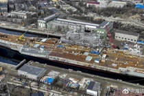 Tàu sân bay duy nhất của Nga vẫn "ngổn ngang", chưa hẹn ngày tái xuất