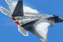 Vì sao Mỹ quyết không xuất khẩu tiêm kích tàng hình F-22 Raptor?