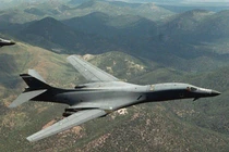 Chính quyền Joe Biden dự định gì khi điều B-1B áp sát Nga