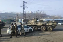 Nga: Tài xế công nghệ bị thiết giáp BTR-82A đâm bẹp đầu