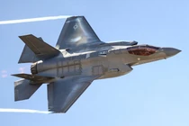 Tiêm kích F-35 Ba Lan 'tuyệt chủng' khi S-400 Nga hiện diện tại Belarus?