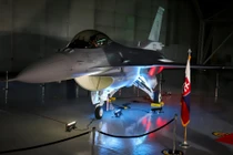 Slovakia: Đặt hàng 5 năm mới nhận chiếc F-16 đầu tiên