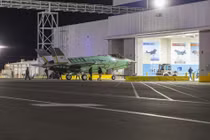 Đan Mạch tiếp nhận tiêm kích F-35 với màu xanh "kỳ dị"