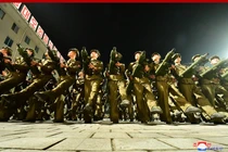 Những vũ khí "khủng" trong cuộc duyệt binh giữa đêm của Triều Tiên