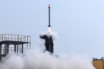 Hệ thống phòng không Barak 8 của Israel có sức mạnh "tối thượng" ra sao?
