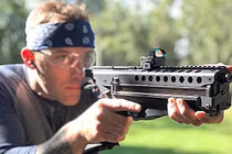 Cực dị khẩu súng ngắn có hộp tiếp đạn nhiều hơn AK-47