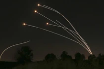 Israel bất ngờ cho ra mắt phiên bản tên lửa Vòm Sắt trên biển