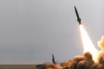 Ukraine tập kết tên lửa đạn đạo, phe ly khai chuẩn bị hứng "mưa bom"