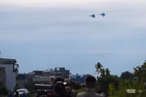 Máy bay chiến đấu Su-30MK2 thao diễn trên bầu trời Hà Nội