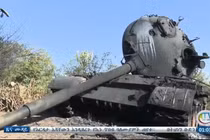 Cua thép T-72 bị 'lột mai' khi trúng đòn hiểm từ UAV chiến đấu Iran