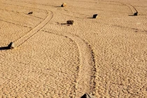 Lời giải chấn động về những hòn đá “biết đi” tại thung lũng Chết