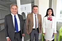 Chân dung Giáo sư Việt nhận giải thưởng Toán học Caratheodory tại Pháp 