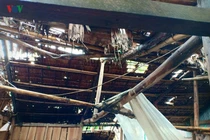 Dông lốc làm 83 căn nhà bị sập và tốc mái ở Cần Thơ