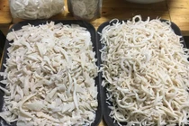 “Sốt sình sịch” với mứt tết tự làm giá cao