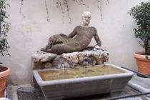 Sự thật quá choáng về bức tượng "biết nói" quái nhất hành tinh