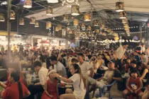 Nỗi niềm của những “bóng hồng” hát lô tô