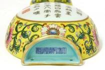 Mua bình với giá rẻ mạt, đem hỏi chuyên gia thì nhận tin sốc