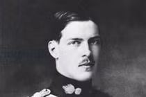 Sự thật quái đản ông hoàng mất mạng vì bị khỉ cắn