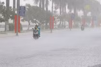 Dự báo thời tiết hôm nay 15/7: Mưa to khắp Bắc Bộ và Bắc Trung Bộ