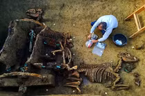 Cảnh tượng quá sốc chốn an nghỉ của giới đại gia xưa 