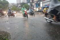 Dự báo thời tiết 8/9: Sau nắng gắt Hà Nội lại mưa dông