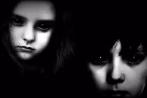 Bí ẩn không lời giải những đứa trẻ có đôi mắt đen sì 