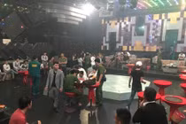 Đột kích quán bar Diamind Luxury, hàng chục dân chơi chạy tán loạn